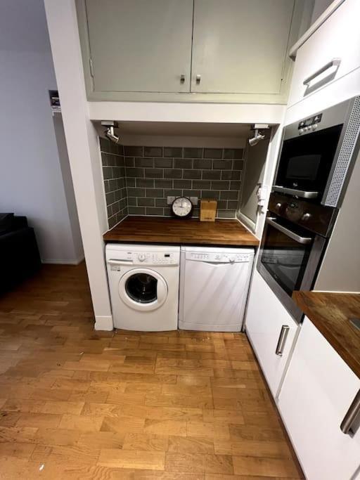 Lovely 1 Bedroom Apartment In West Kensington Лондон Экстерьер фото